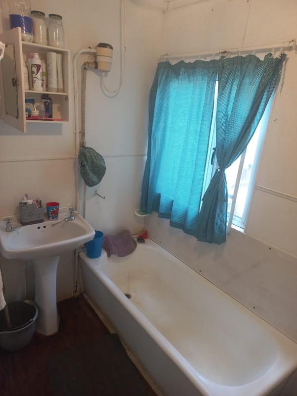 To Let 2 Bedroom Property for Rent in Grahamstown Eastern Cape